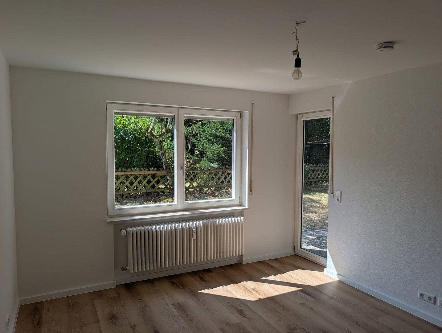 Pronájem bytu 2+1 82 m², Baden-Baden, Bádensko-Württembersko Pronájem bytu 2+1 82 m², Baden-Baden, Bádensko-Württembersko