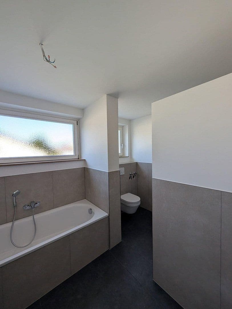 Pronájem bytu 3+1 82 m², Baden-Baden, Bádensko-Württembersko Pronájem bytu 3+1 82 m², Baden-Baden, Bádensko-Württembersko