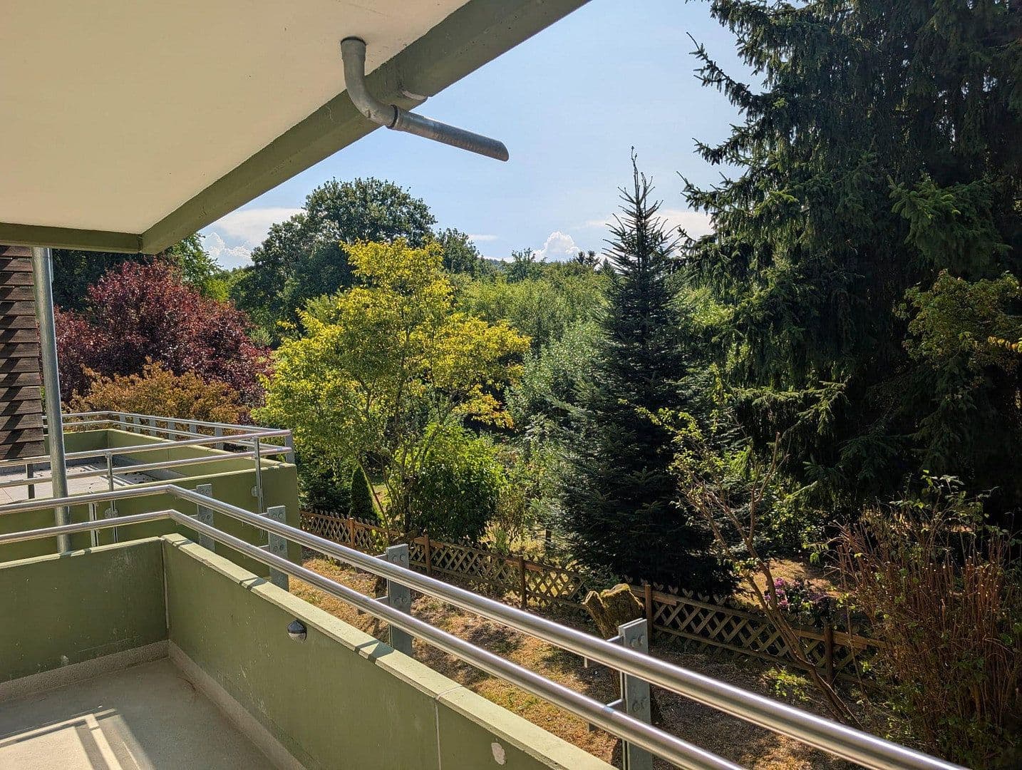 Pronájem bytu 3+1 82 m², Baden-Baden, Bádensko-Württembersko Pronájem bytu 3+1 82 m², Baden-Baden, Bádensko-Württembersko