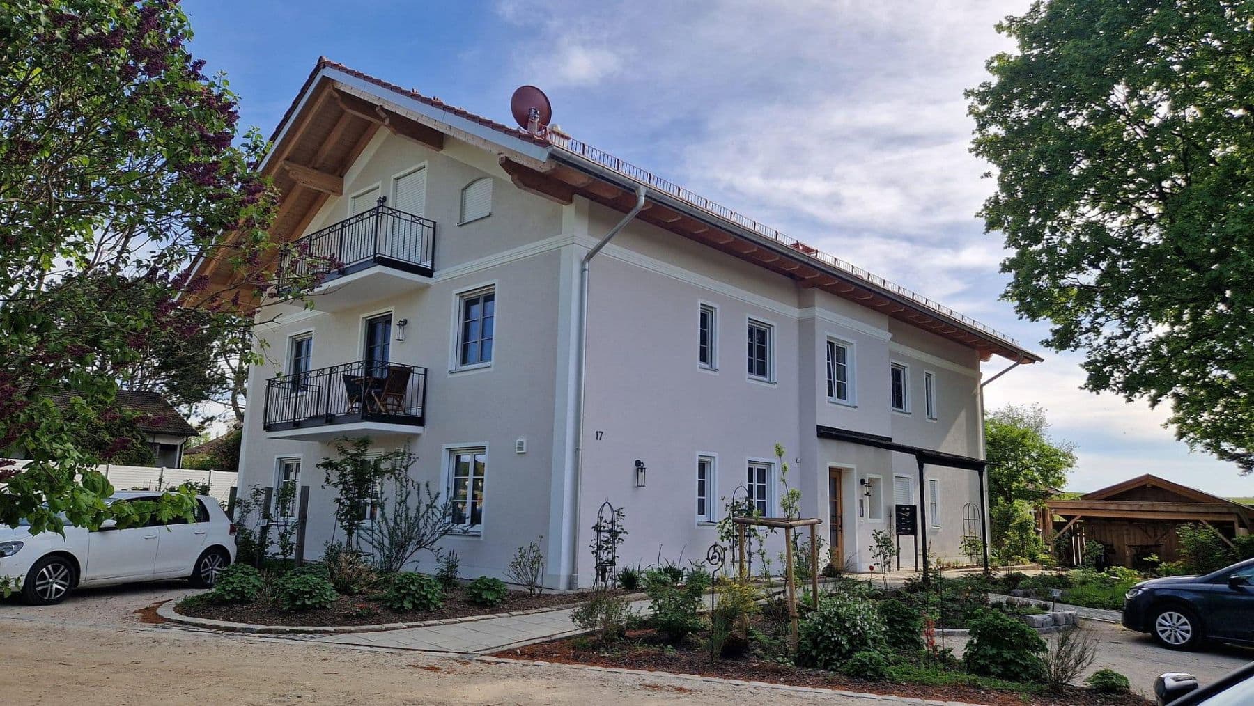 Pronájem bytu 3+1 82 m², Otto-Geist-Straße 17, Eiselfing, Bavorsko Pronájem bytu 3+1 82 m², Otto-Geist-Straße 17, Eiselfing, Bavorsko