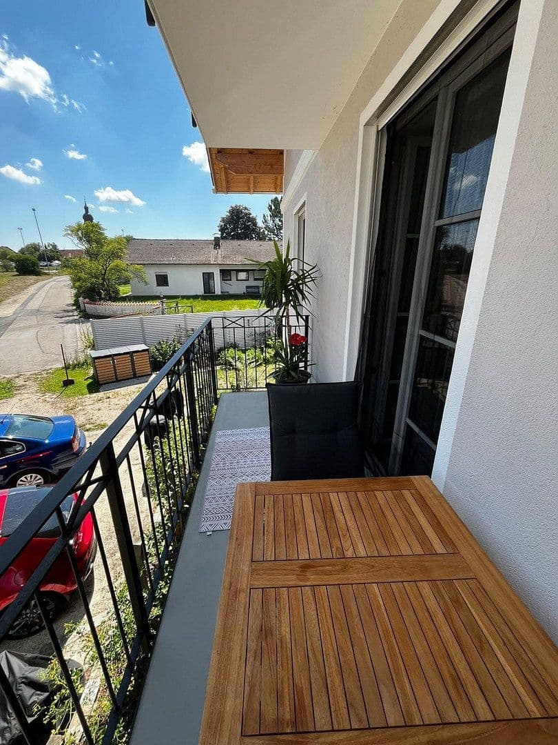 Pronájem bytu 3+1 82 m², Otto-Geist-Straße 17, Eiselfing, Bavorsko Pronájem bytu 3+1 82 m², Otto-Geist-Straße 17, Eiselfing, Bavorsko