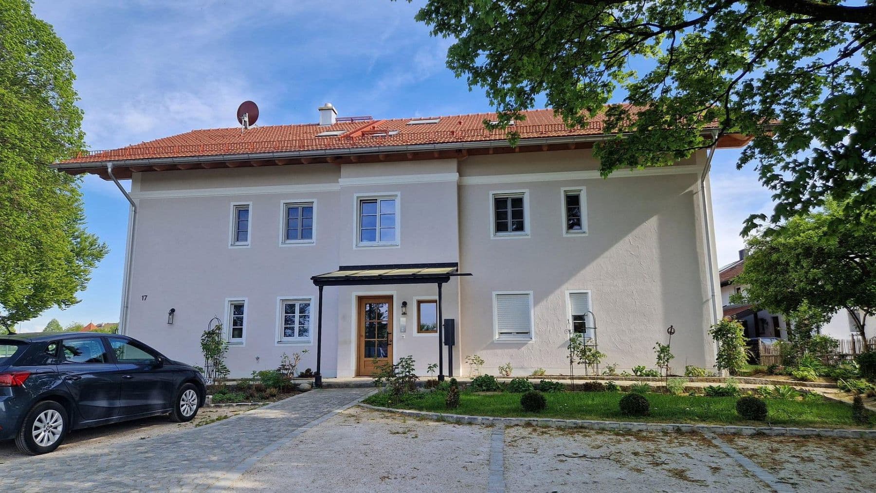 Pronájem bytu 3+1 82 m², Otto-Geist-Straße 17, Eiselfing, Bavorsko Pronájem bytu 3+1 82 m², Otto-Geist-Straße 17, Eiselfing, Bavorsko