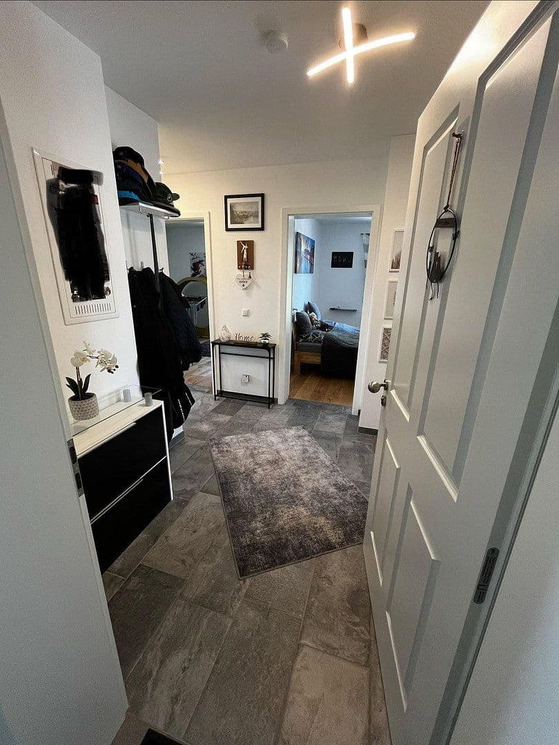 Pronájem bytu 3+1 82 m², Otto-Geist-Straße 17, Eiselfing, Bavorsko Pronájem bytu 3+1 82 m², Otto-Geist-Straße 17, Eiselfing, Bavorsko