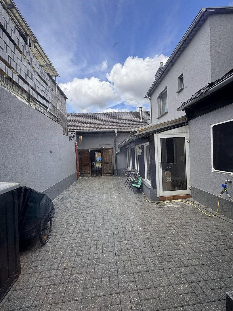 Prodej domu 171 m², pozemek 2.365 m², Fell, Heinsberg, Severní Porýní-Vestfálsko Prodej domu 171 m², pozemek 2.365 m², Fell, Heinsberg, Severní Porýní-Vestfálsko