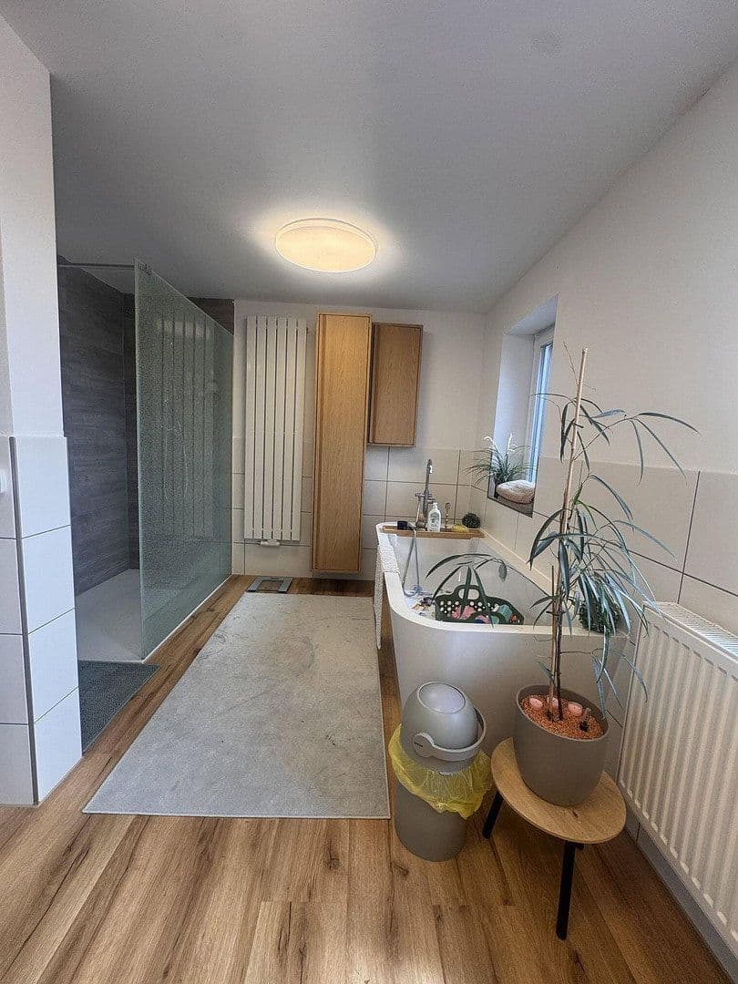 Prodej domu 171 m², pozemek 2.365 m², Fell, Heinsberg, Severní Porýní-Vestfálsko Prodej domu 171 m², pozemek 2.365 m², Fell, Heinsberg, Severní Porýní-Vestfálsko
