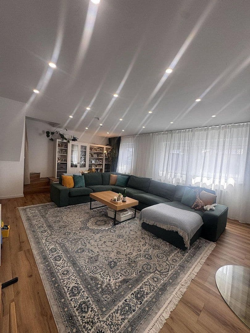 Prodej domu 171 m², pozemek 2.365 m², Fell, Heinsberg, Severní Porýní-Vestfálsko Prodej domu 171 m², pozemek 2.365 m², Fell, Heinsberg, Severní Porýní-Vestfálsko