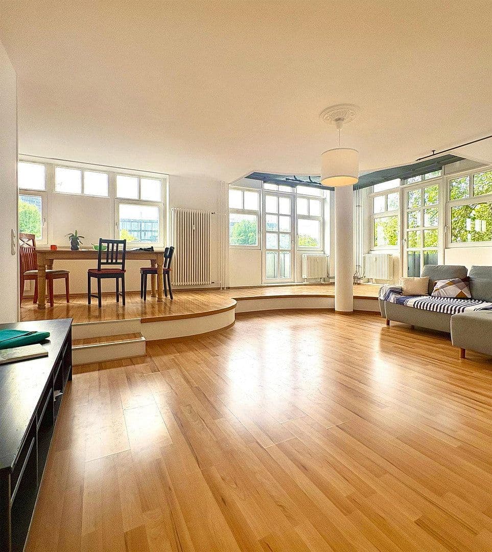 Prodej bytu 5+1 123 m², Berlin, Berlín Prodej bytu 5+1 123 m², Berlin, Berlín