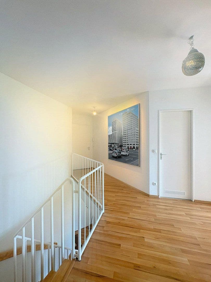 Prodej bytu 5+1 123 m², Berlin, Berlín Prodej bytu 5+1 123 m², Berlin, Berlín