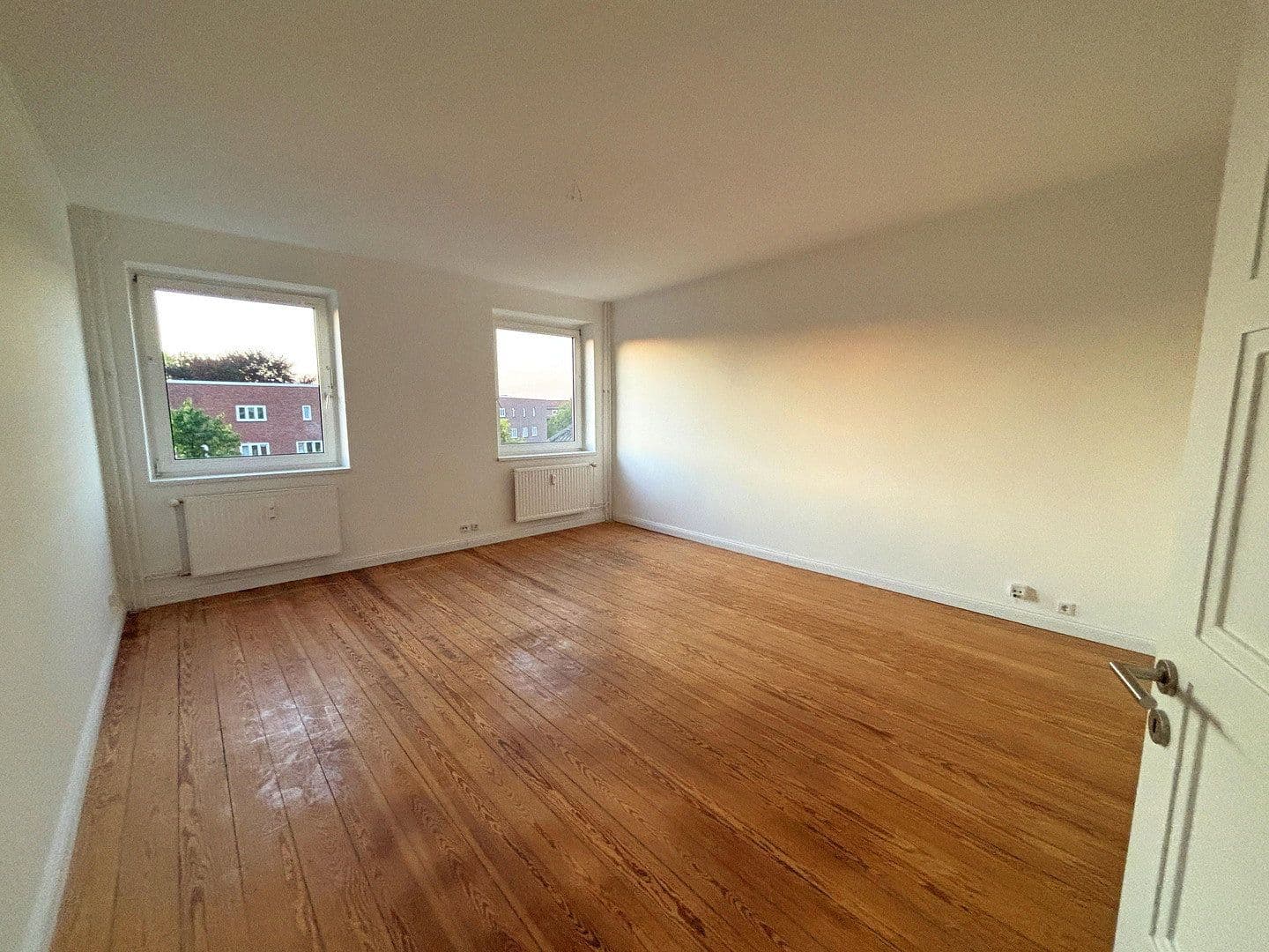 Prodej bytu 4+1 95 m², Hamburg, Hamburg Prodej bytu 4+1 95 m², Hamburg, Hamburg
