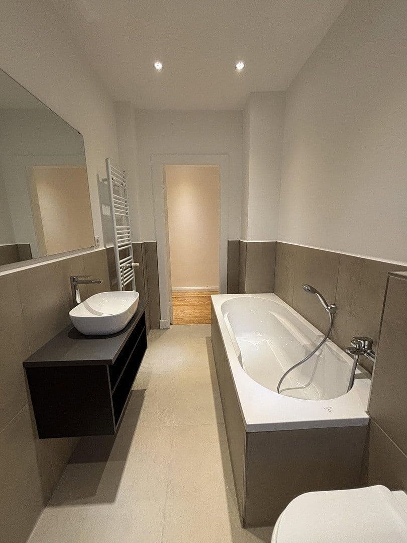 Prodej bytu 4+1 95 m², Hamburg, Hamburg Prodej bytu 4+1 95 m², Hamburg, Hamburg