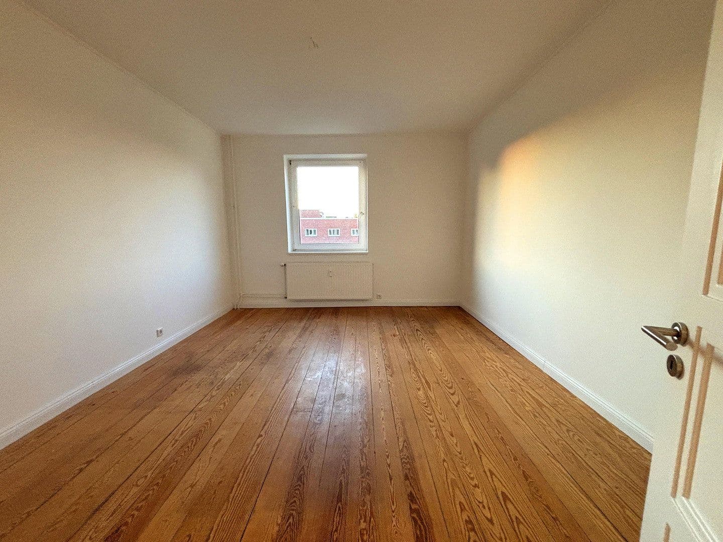Prodej bytu 4+1 95 m², Hamburg, Hamburg Prodej bytu 4+1 95 m², Hamburg, Hamburg
