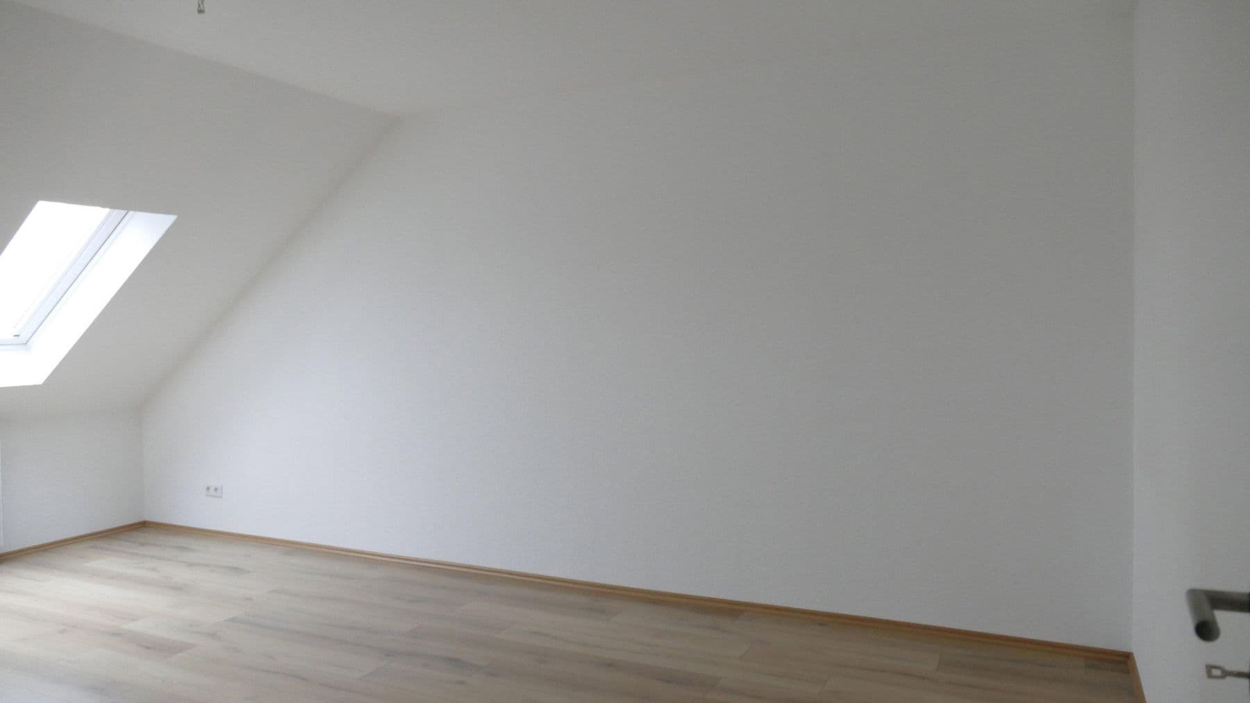 Prodej bytu 4+1 109 m², Grebensteiner Str. 8, Kassel, Hessen Prodej bytu 4+1 109 m², Grebensteiner Str. 8, Kassel, Hessen