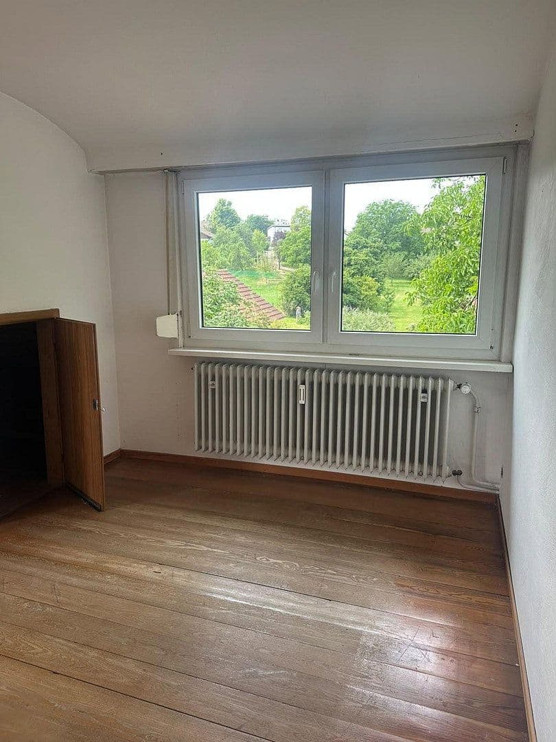 Pronájem domu 175 m², pozemek 300 m², Ebersbach an der Fils, Bádensko-Württembersko Pronájem domu 175 m², pozemek 300 m², Ebersbach an der Fils, Bádensko-Württembersko
