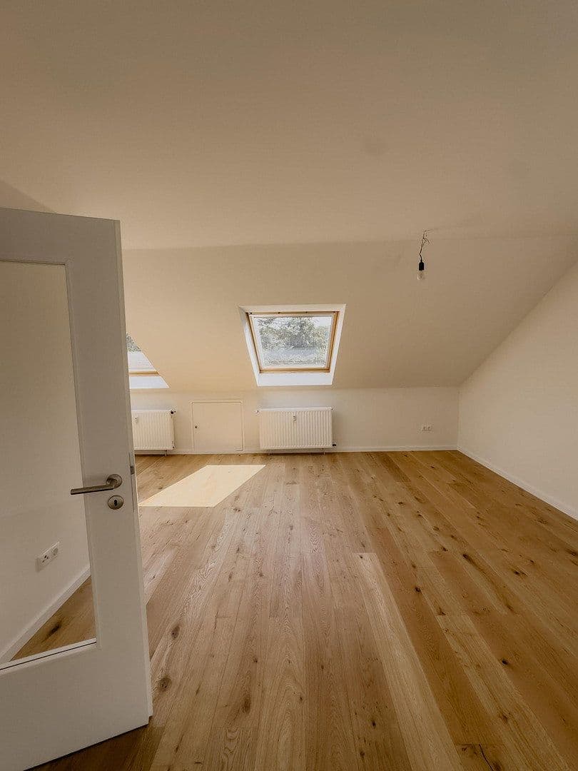 Prodej bytu 4+1 110 m², Dresdener Straße 15, Findorff, Bremen Prodej bytu 4+1 110 m², Dresdener Straße 15, Findorff, Bremen