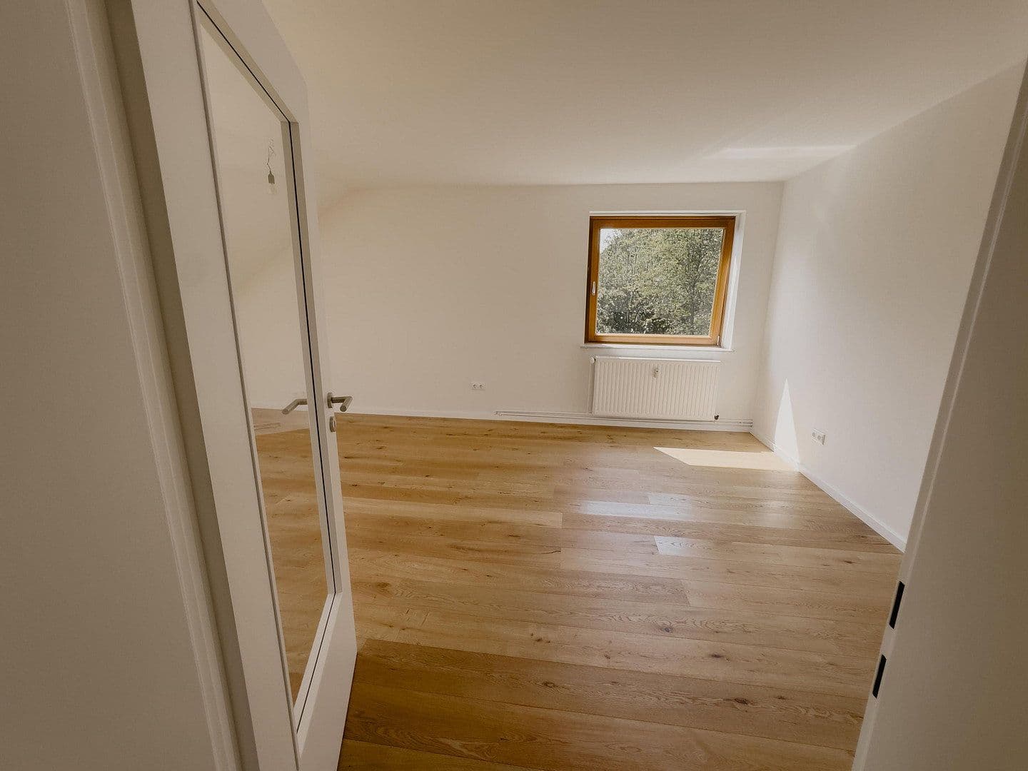 Prodej bytu 4+1 110 m², Dresdener Straße 15, Findorff, Bremen Prodej bytu 4+1 110 m², Dresdener Straße 15, Findorff, Bremen