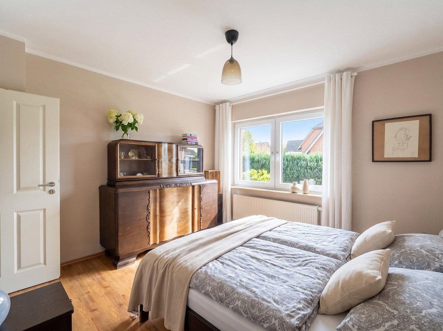 Prodej domu 190 m², pozemek 1.132 m², Edewecht, Dolní Sasko Prodej domu 190 m², pozemek 1.132 m², Edewecht, Dolní Sasko