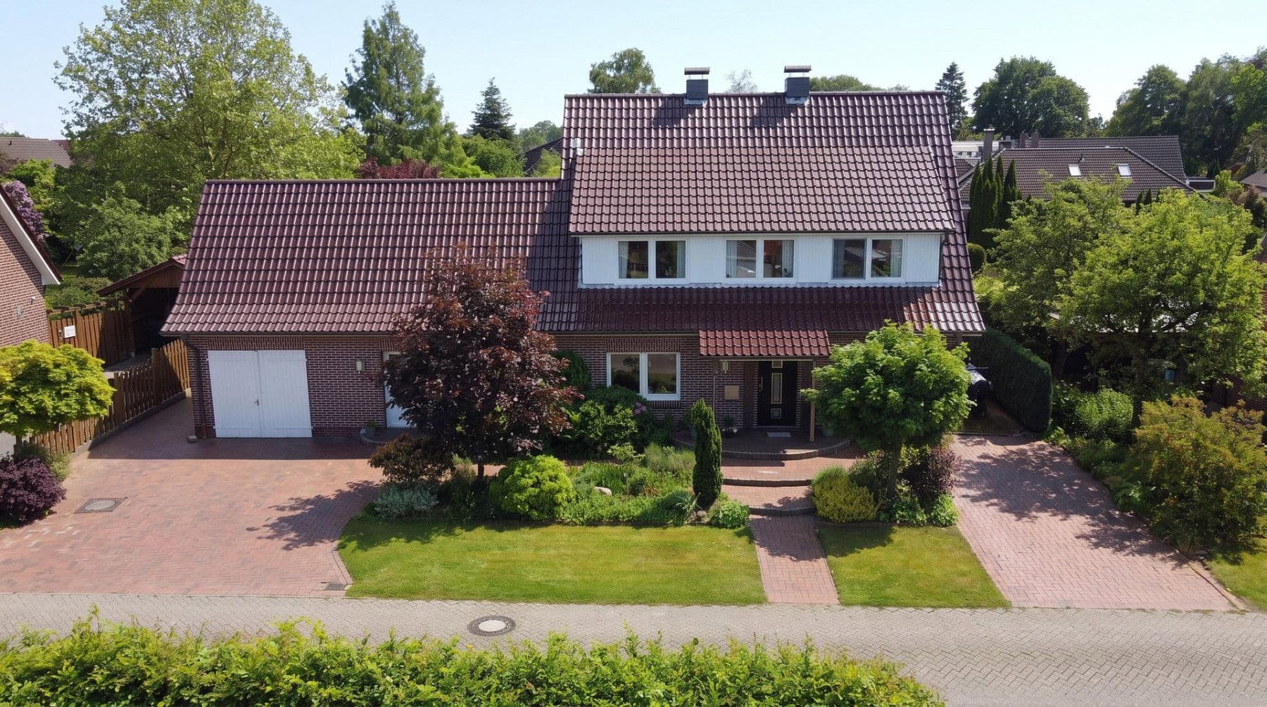 Prodej domu 190 m², pozemek 1.132 m², Edewecht, Dolní Sasko Prodej domu 190 m², pozemek 1.132 m², Edewecht, Dolní Sasko