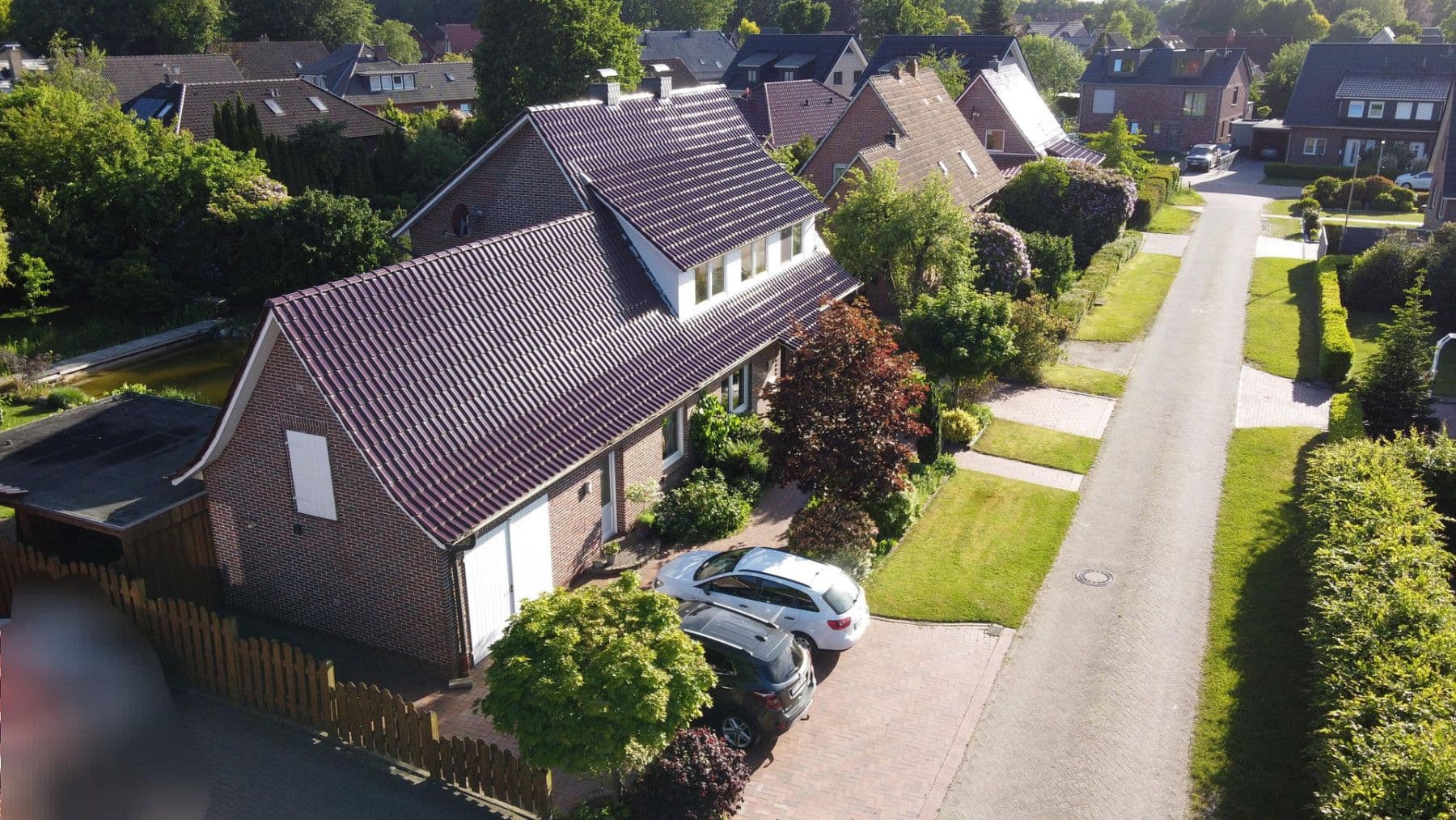 Prodej domu 190 m², pozemek 1.132 m², Edewecht, Dolní Sasko Prodej domu 190 m², pozemek 1.132 m², Edewecht, Dolní Sasko