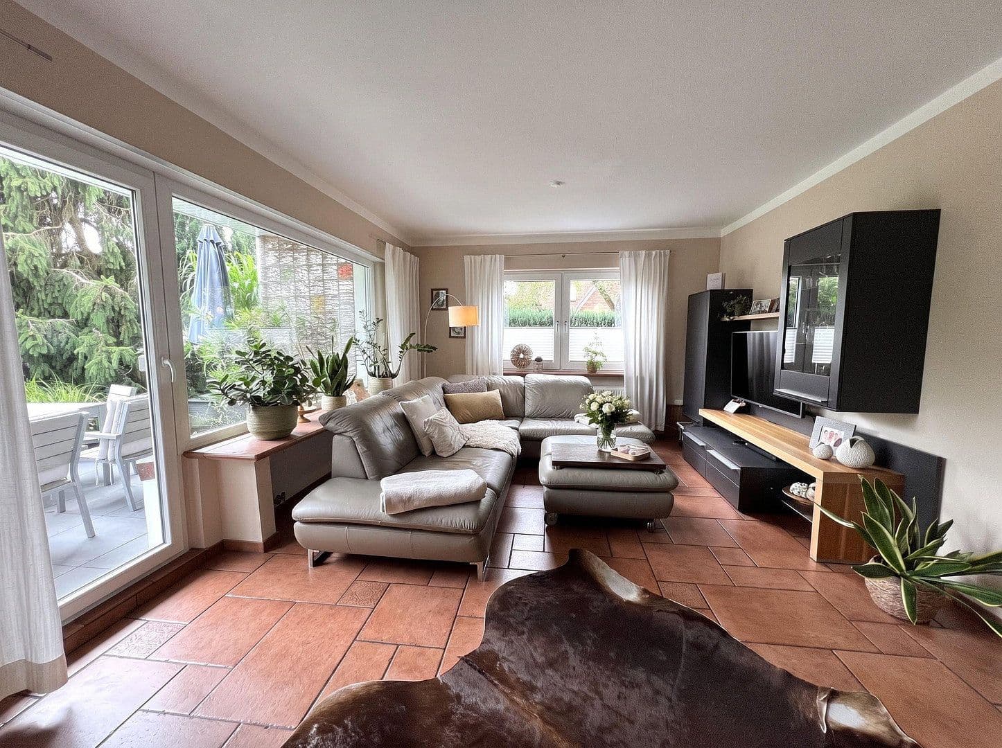 Prodej domu 190 m², pozemek 1.132 m², Edewecht, Dolní Sasko Prodej domu 190 m², pozemek 1.132 m², Edewecht, Dolní Sasko
