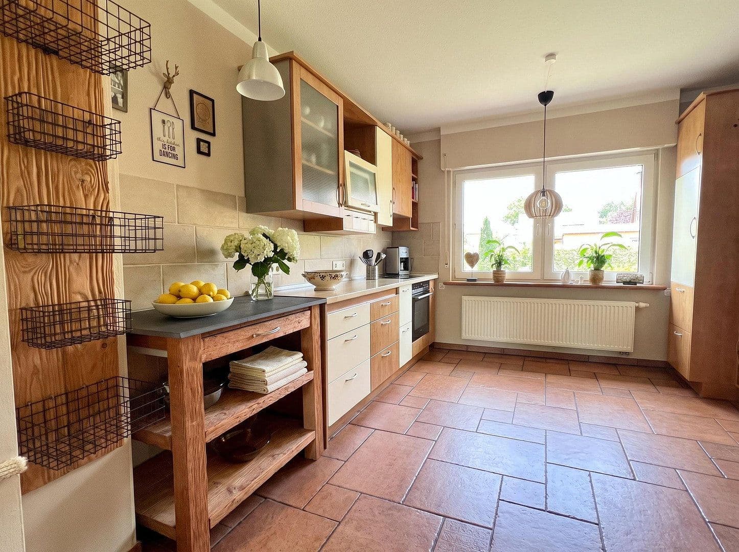 Prodej domu 190 m², pozemek 1.132 m², Edewecht, Dolní Sasko Prodej domu 190 m², pozemek 1.132 m², Edewecht, Dolní Sasko