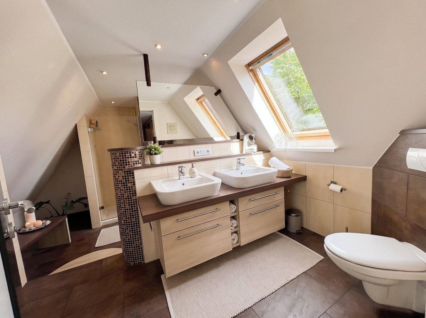 Prodej domu 190 m², pozemek 1.132 m², Edewecht, Dolní Sasko Prodej domu 190 m², pozemek 1.132 m², Edewecht, Dolní Sasko