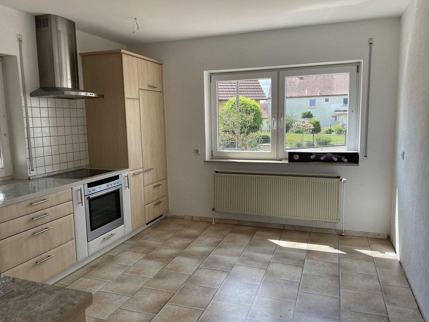Pronájem bytu 3+1 100 m², Burgoberbach, Bavorsko Pronájem bytu 3+1 100 m², Burgoberbach, Bavorsko