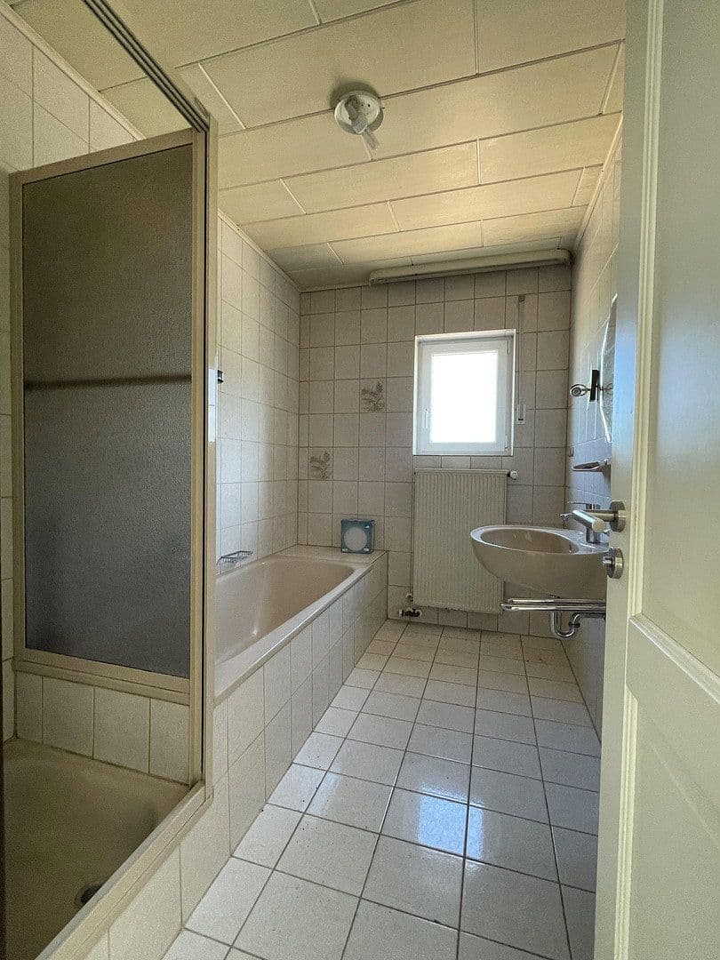 Pronájem bytu 3+1 100 m², Burgoberbach, Bavorsko Pronájem bytu 3+1 100 m², Burgoberbach, Bavorsko