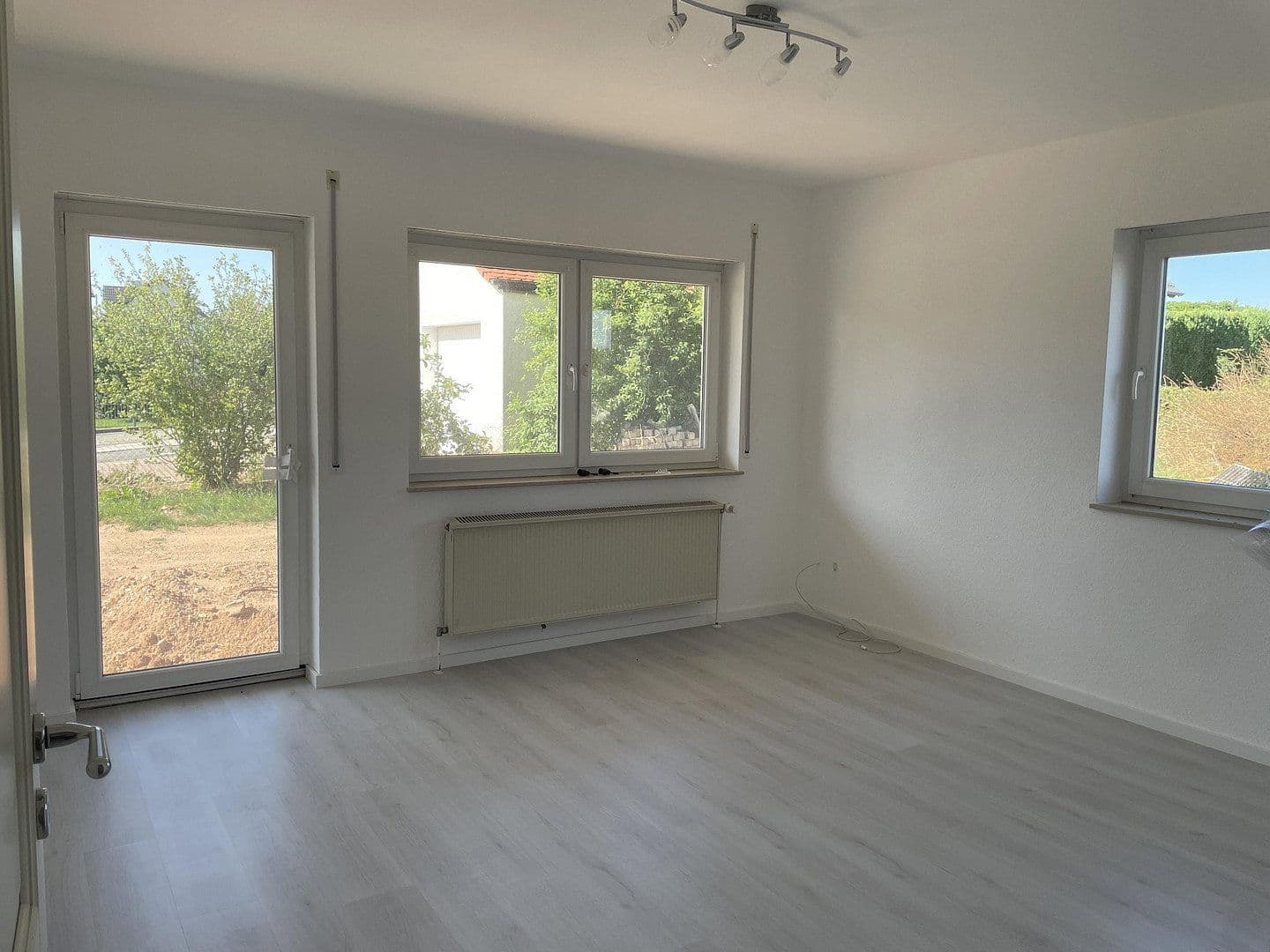Pronájem bytu 3+1 100 m², Burgoberbach, Bavorsko Pronájem bytu 3+1 100 m², Burgoberbach, Bavorsko