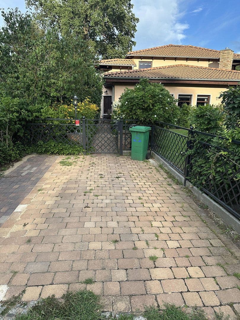 Prodej domu 200 m², pozemek 850 m², Blankenfelde-Mahlow, Braniborsko Prodej domu 200 m², pozemek 850 m², Blankenfelde-Mahlow, Braniborsko