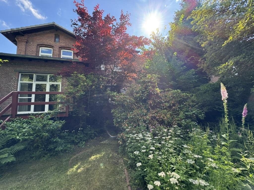 Prodej domu 247 m², pozemek 921 m², Große Paaschburg 73, Itzehoe, Šlesvicko-Holštýnsko Prodej domu 247 m², pozemek 921 m², Große Paaschburg 73, Itzehoe, Šlesvicko-Holštýnsko