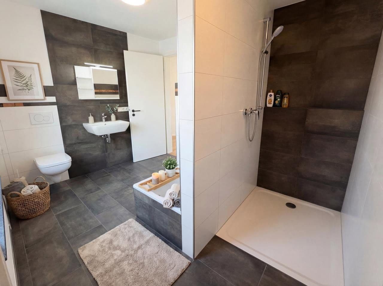 Pronájem bytu 2+1 85 m², Kaiserslautern, Porýní-Falc Pronájem bytu 2+1 85 m², Kaiserslautern, Porýní-Falc