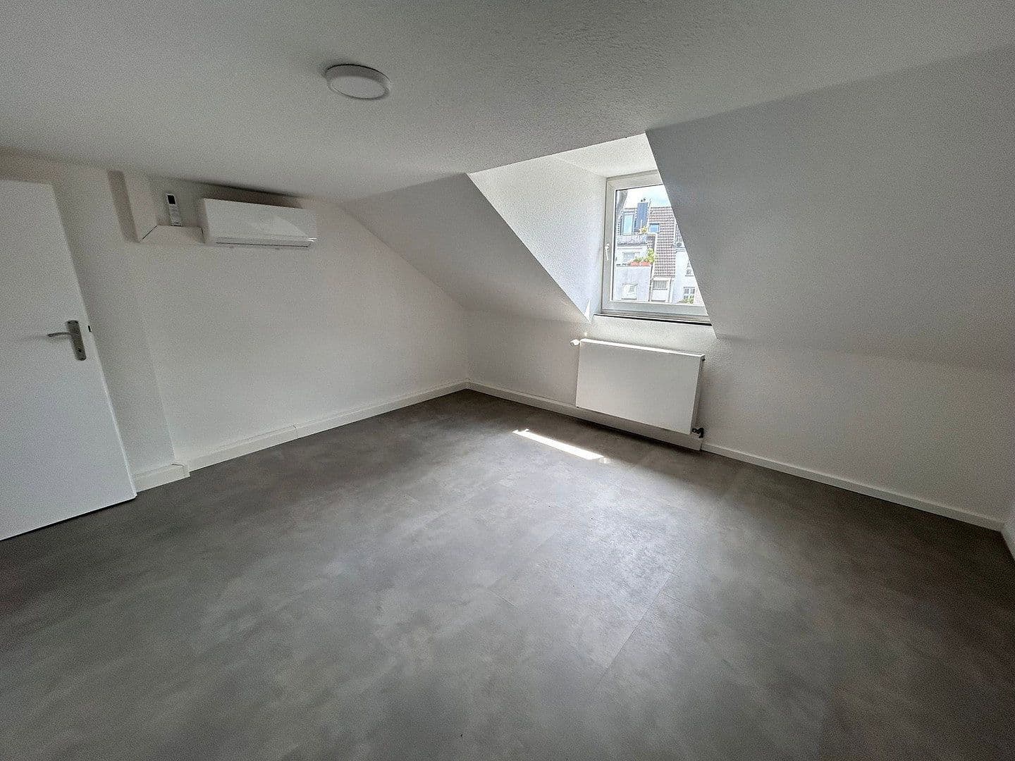 Pronájem bytu 1+1 50 m², Pfeilstraße 20, Köln, Severní Porýní-Vestfálsko Pronájem bytu 1+1 50 m², Pfeilstraße 20, Köln, Severní Porýní-Vestfálsko