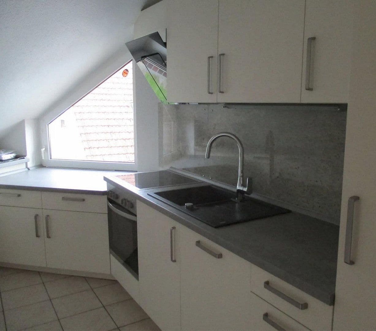 Pronájem bytu 3+1 100 m², Birkenweg 6, Lilienthal, Dolní Sasko Pronájem bytu 3+1 100 m², Birkenweg 6, Lilienthal, Dolní Sasko