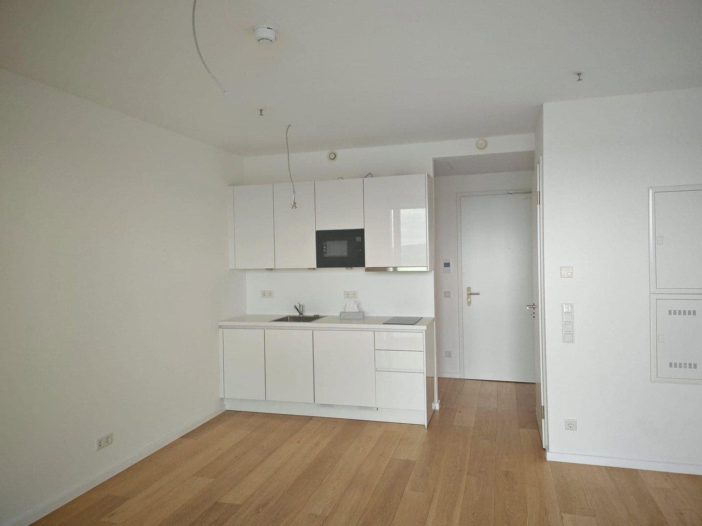 Pronájem bytu 2+1 50 m², Europa-Allee 11, Frankfurt am Main, Hessen Pronájem bytu 2+1 50 m², Europa-Allee 11, Frankfurt am Main, Hessen