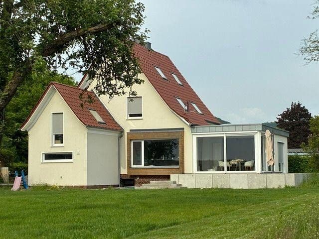 Pronájem domu 245 m², pozemek 980 m², Bad Oeynhausen, Severní Porýní-Vestfálsko Pronájem domu 245 m², pozemek 980 m², Bad Oeynhausen, Severní Porýní-Vestfálsko