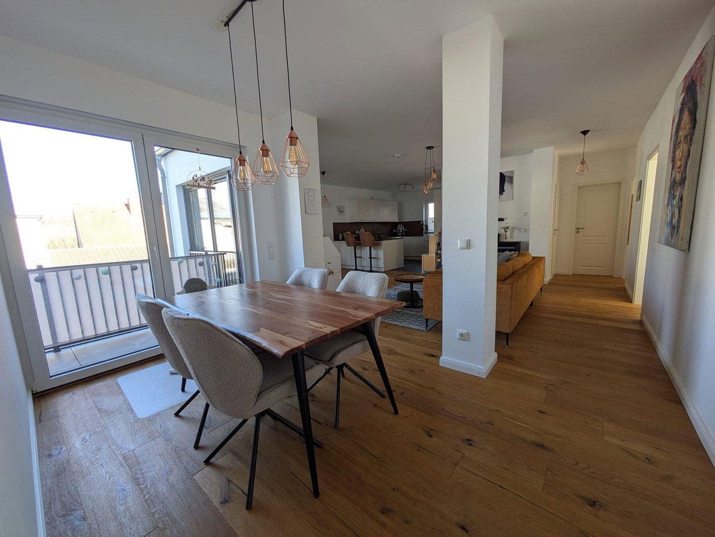 Prodej bytu 4+1 110 m², Friedrichsdorf, Hessen Prodej bytu 4+1 110 m², Friedrichsdorf, Hessen
