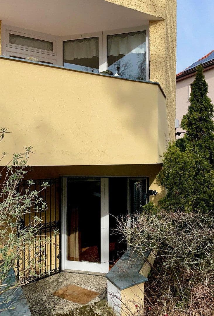 Prodej bytu 4+1 112 m², Berlin, Berlín Prodej bytu 4+1 112 m², Berlin, Berlín