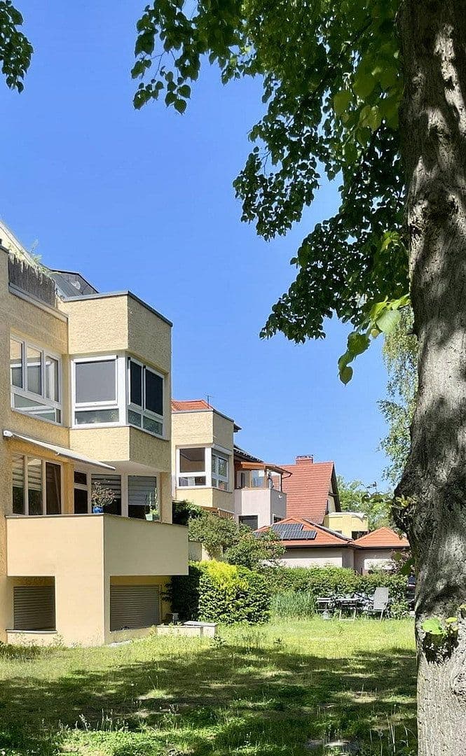 Prodej bytu 4+1 112 m², Berlin, Berlín Prodej bytu 4+1 112 m², Berlin, Berlín