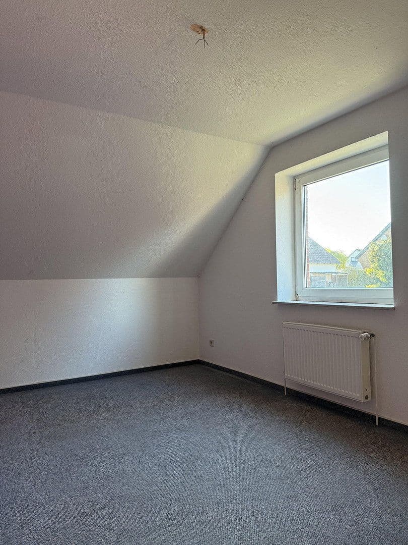 Prodej domu 130 m², pozemek 328 m², Busdorf, Šlesvicko-Holštýnsko Prodej domu 130 m², pozemek 328 m², Busdorf, Šlesvicko-Holštýnsko