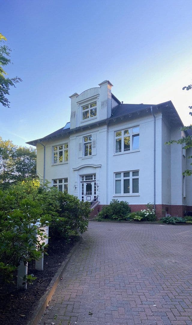 Prodej bytu 3+1 135 m², Aumühle, Šlesvicko-Holštýnsko Prodej bytu 3+1 135 m², Aumühle, Šlesvicko-Holštýnsko