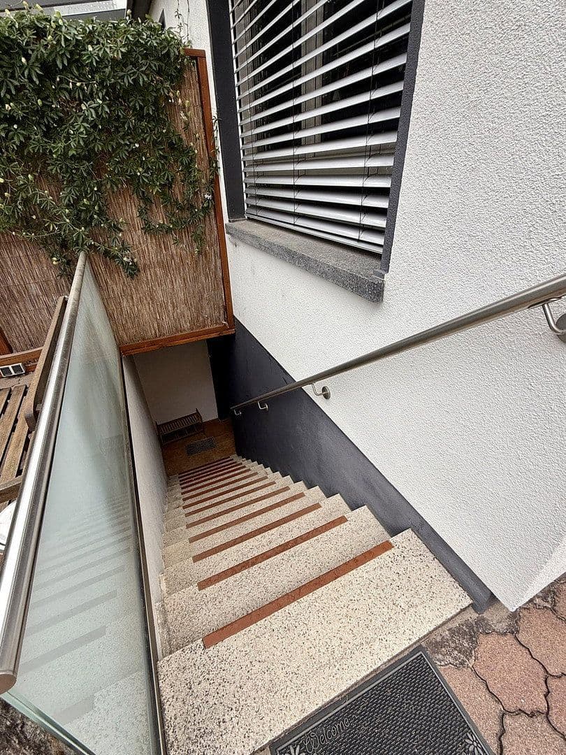 Prodej domu 340 m², pozemek 973 m², Rheinzabern, Porýní-Falc Prodej domu 340 m², pozemek 973 m², Rheinzabern, Porýní-Falc
