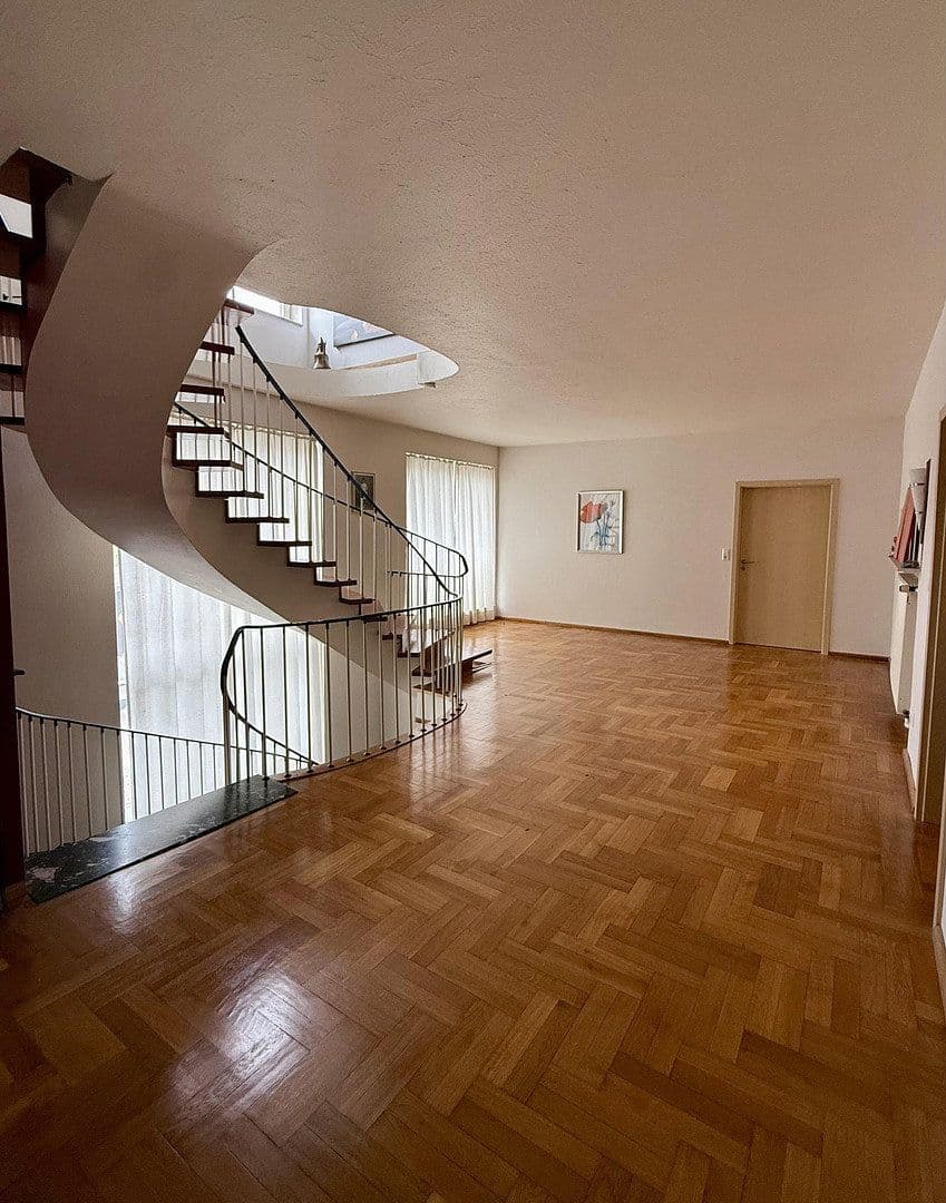 Prodej domu 340 m², pozemek 973 m², Rheinzabern, Porýní-Falc Prodej domu 340 m², pozemek 973 m², Rheinzabern, Porýní-Falc