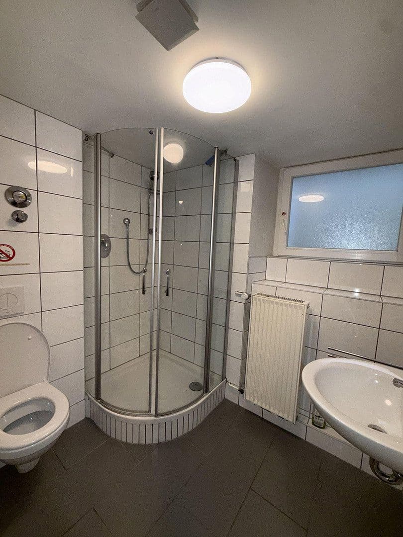 Prodej domu 340 m², pozemek 973 m², Rheinzabern, Porýní-Falc Prodej domu 340 m², pozemek 973 m², Rheinzabern, Porýní-Falc
