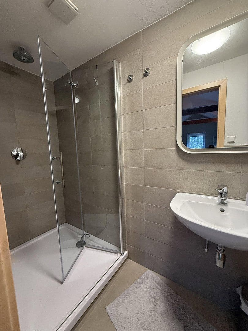 Prodej domu 340 m², pozemek 973 m², Rheinzabern, Porýní-Falc Prodej domu 340 m², pozemek 973 m², Rheinzabern, Porýní-Falc