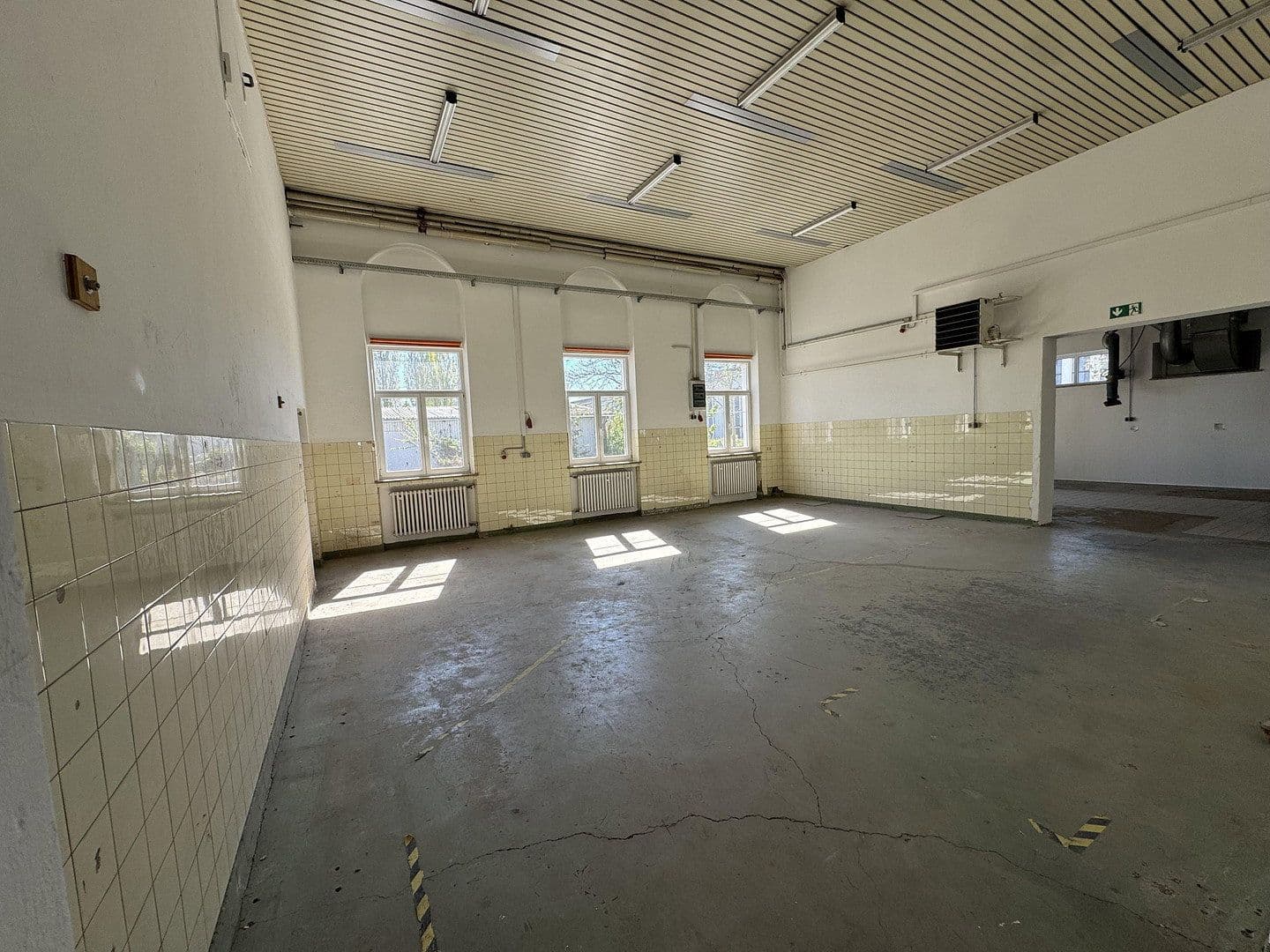 Prodej nebytového prostoru 4.000 m², Töging, Bavorsko Prodej nebytového prostoru 4.000 m², Töging, Bavorsko