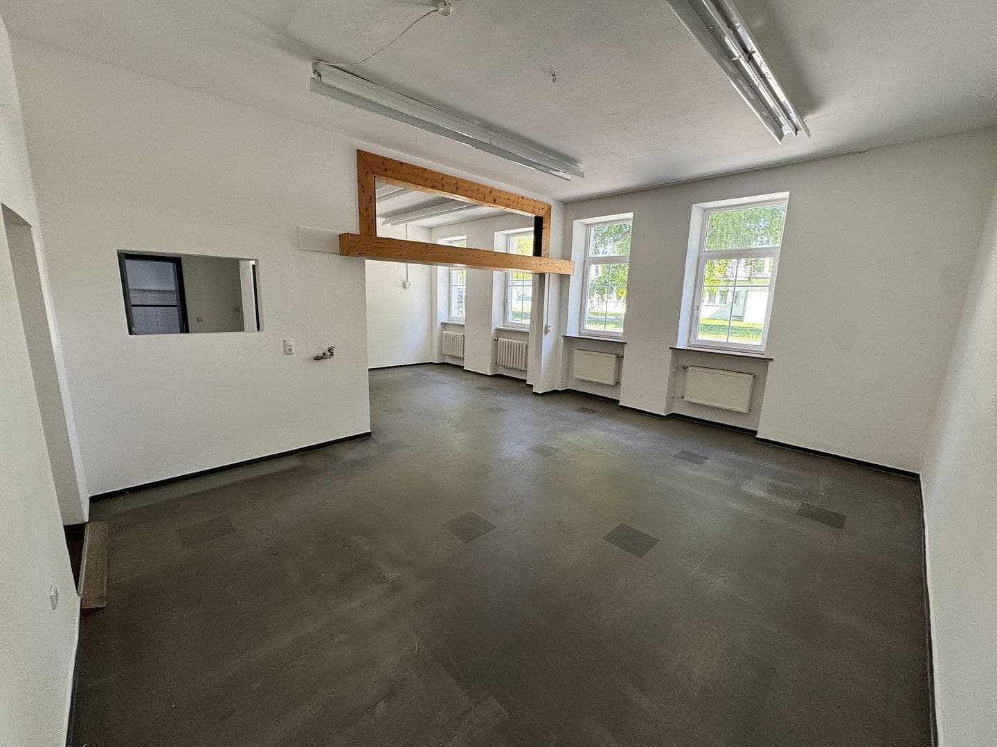 Prodej nebytového prostoru 4.000 m², Töging, Bavorsko Prodej nebytového prostoru 4.000 m², Töging, Bavorsko