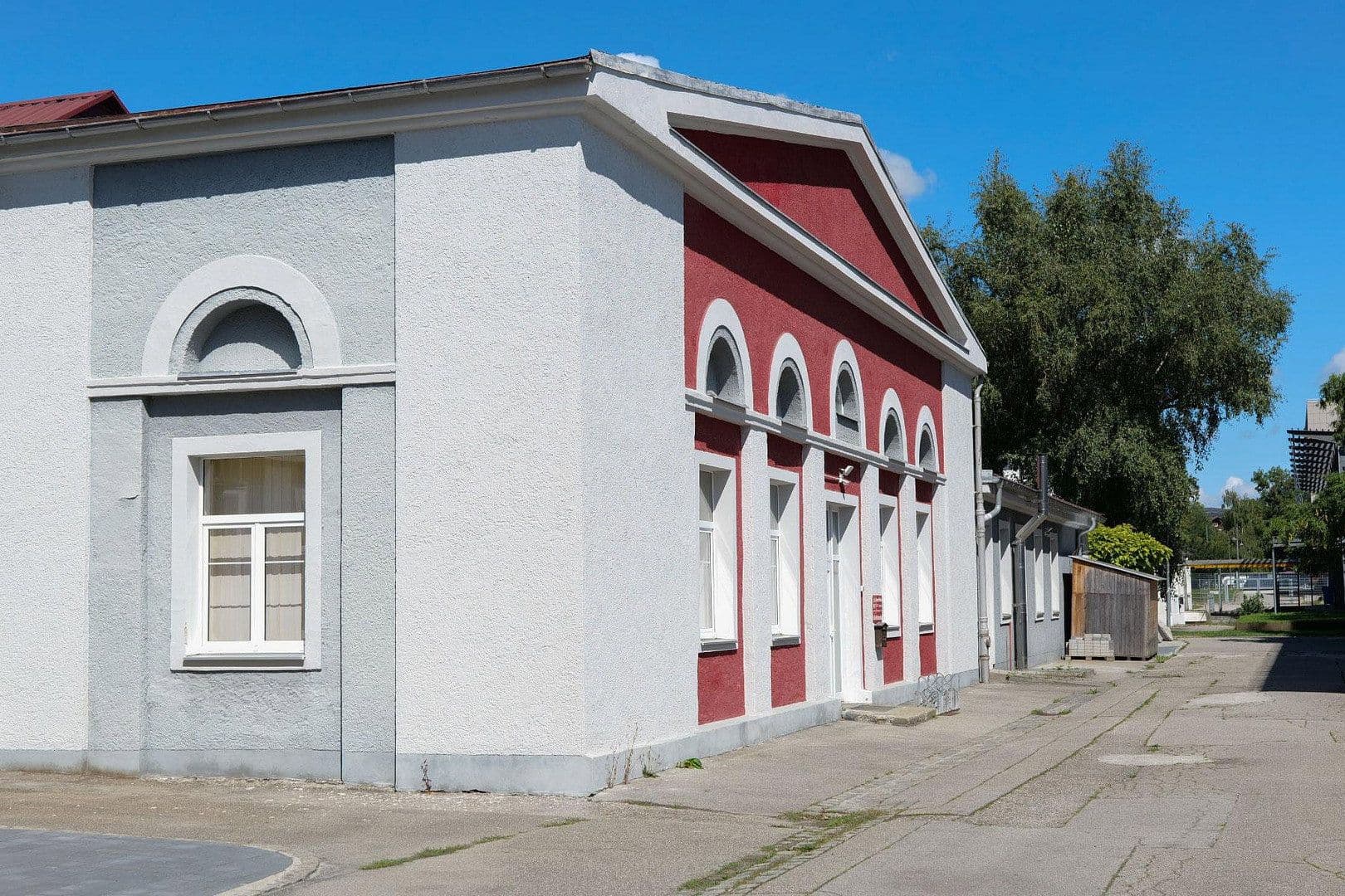 Prodej nebytového prostoru 4.000 m², Töging, Bavorsko Prodej nebytového prostoru 4.000 m², Töging, Bavorsko