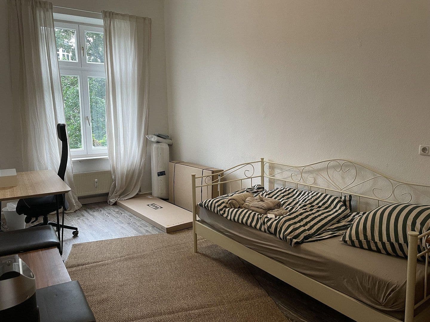 Pronájem bytu 3+1 100 m², Riemannstrasse 28, Leipzig, Sasko Pronájem bytu 3+1 100 m², Riemannstrasse 28, Leipzig, Sasko
