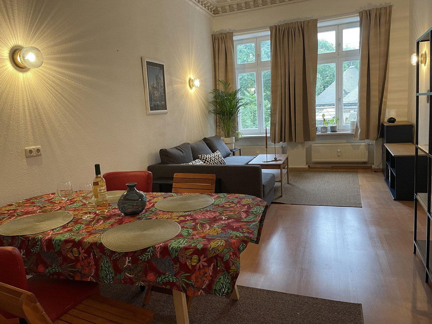 Pronájem bytu 3+1 100 m², Riemannstrasse 28, Leipzig, Sasko Pronájem bytu 3+1 100 m², Riemannstrasse 28, Leipzig, Sasko