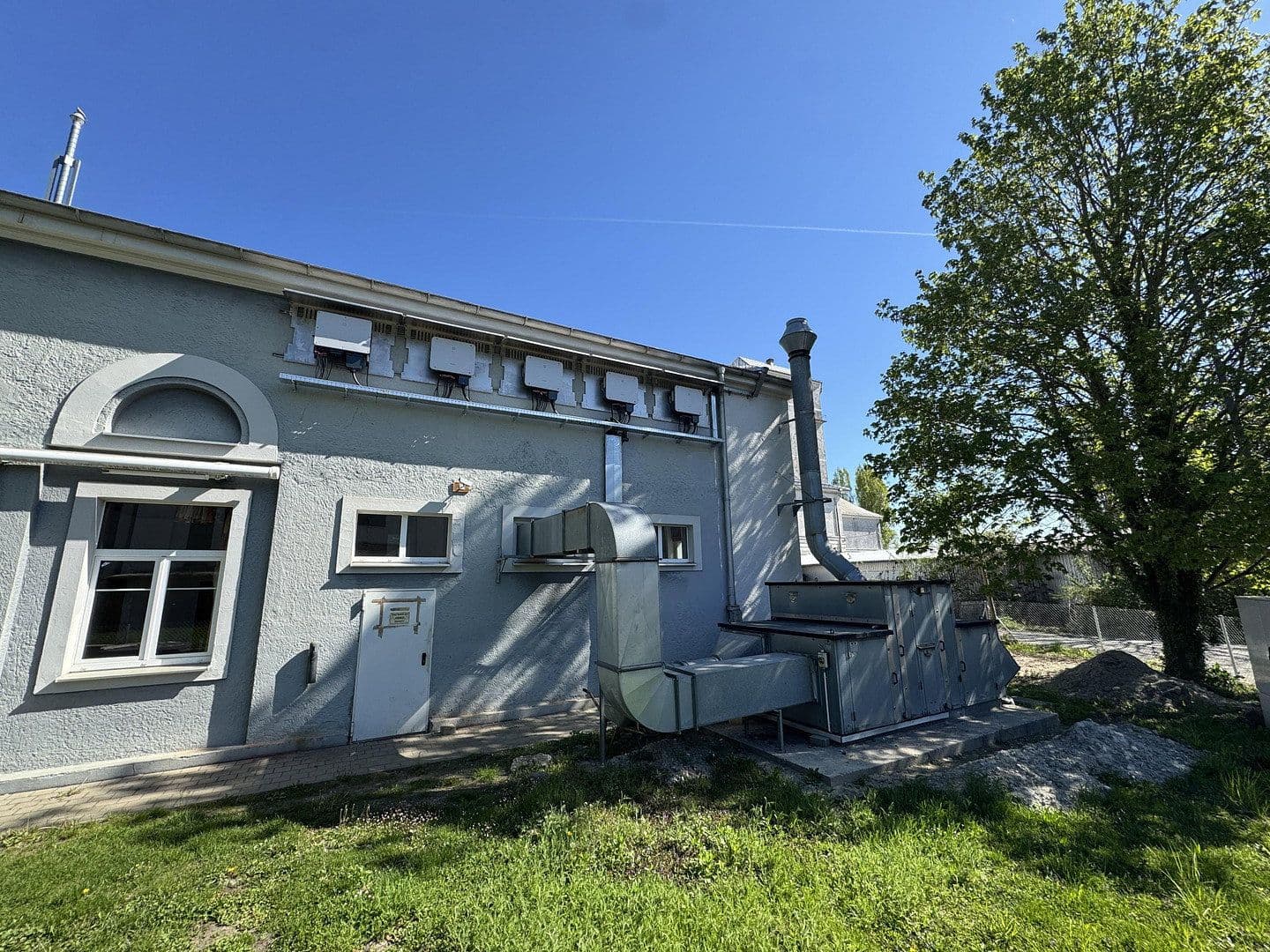 Pronájem nebytového prostoru 4.000 m², Töging, Bavorsko Pronájem nebytového prostoru 4.000 m², Töging, Bavorsko